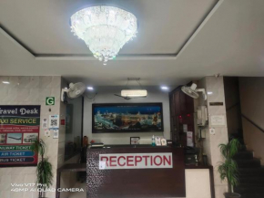 Hotel Raj Tirath Niwas